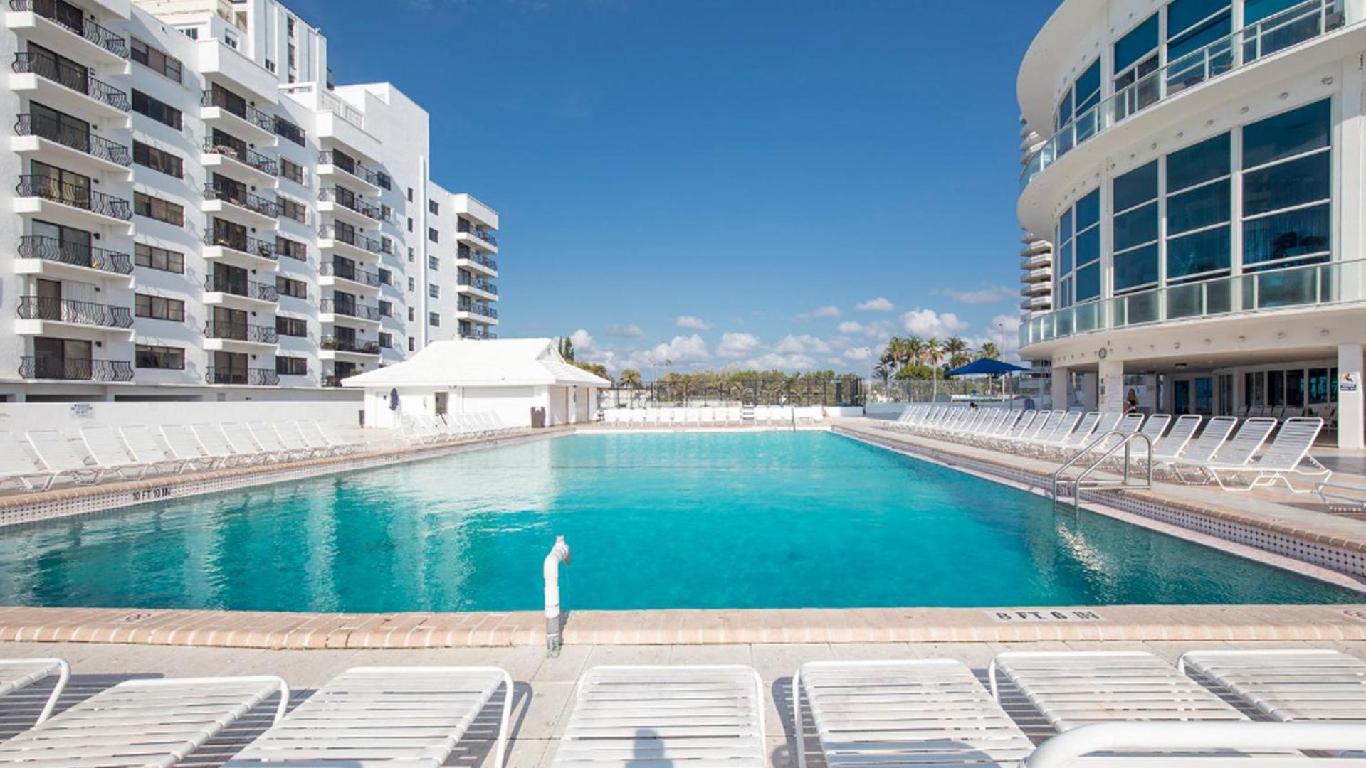 New Point Miami Beach Apartments Exteriör bild